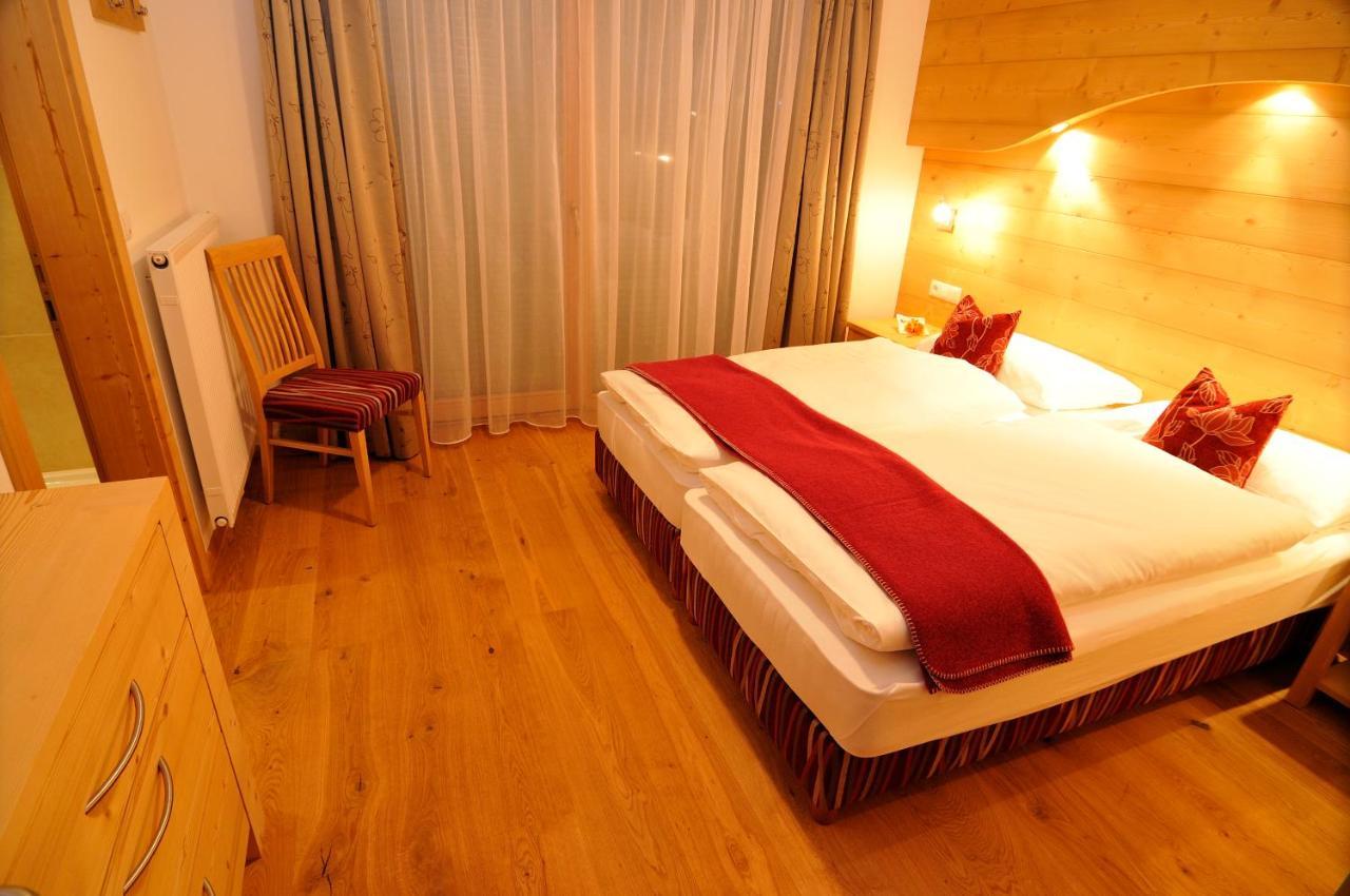 Chalet Regina Σέλβα ντι Βαλ Γκαρντένα Δωμάτιο φωτογραφία